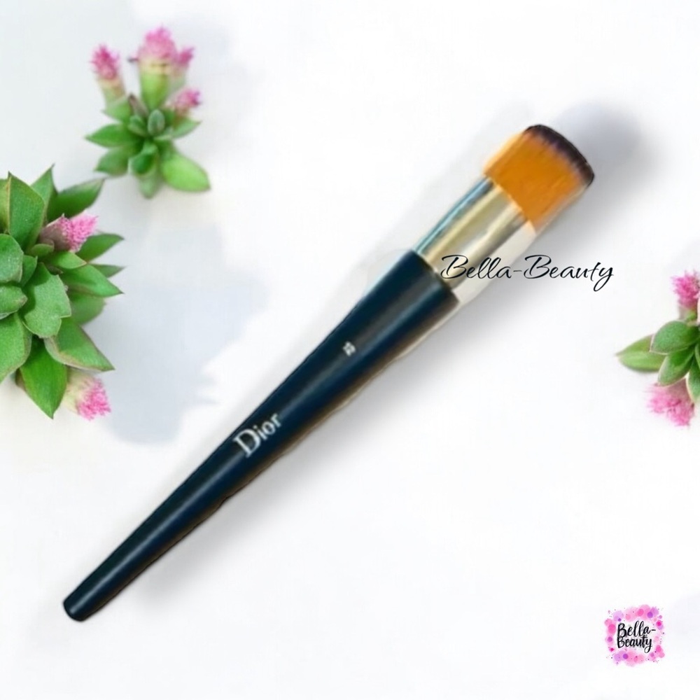 Dior No. 12 Backstage Foundation Brush for Full Coverage Finish | ~NEW~ … - Picture 7 of 7